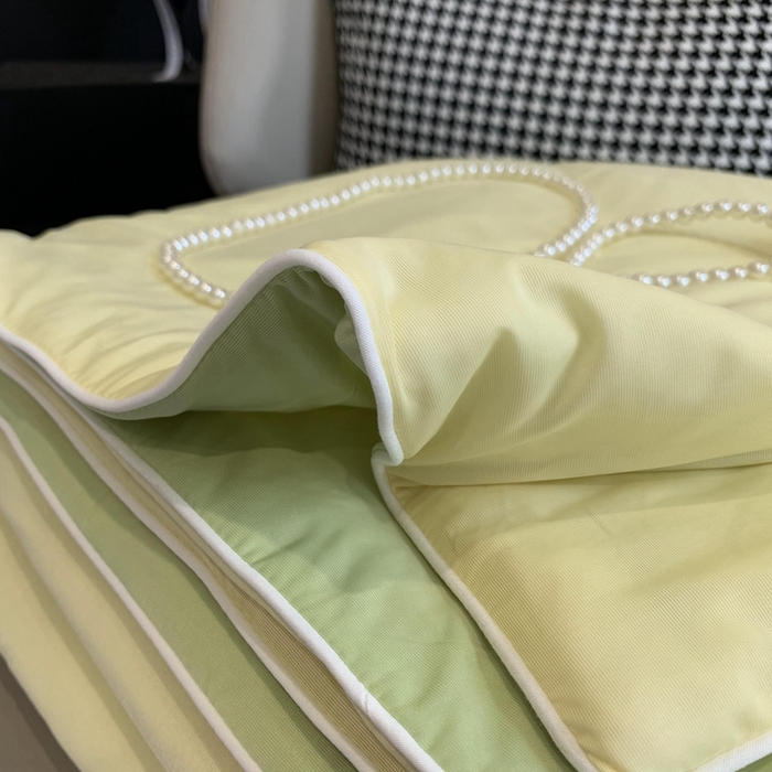 91家纺网 家纺一手货源 找家纺 莱豫家纺 2024新款小冰皮夏凉被锦纶氨纶面料空调夏被 百香果