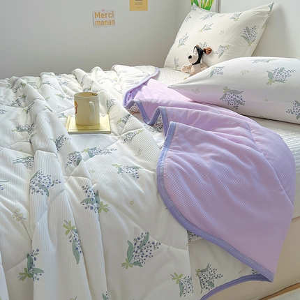 91家纺网 家纺一手货源 找家纺 柒月2024新款华夫格小清新卡通印花夏被 紫风铃-