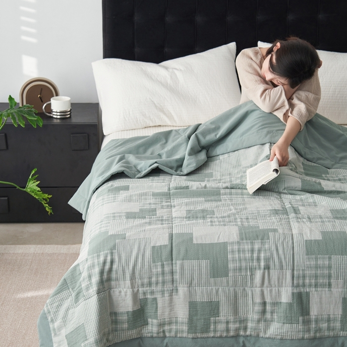 91家纺网 家纺一手货源 找家纺 安莱生活 2024新款双层纱拼布田园单夏被系列 拼布田园-灰绿