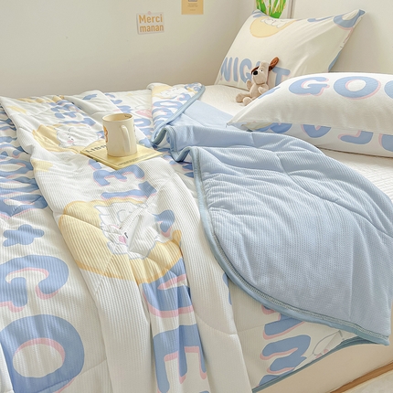 91家纺网 家纺一手货源 找家纺 柒月2024新款华夫格小清新卡通印花夏被 月亮狗-