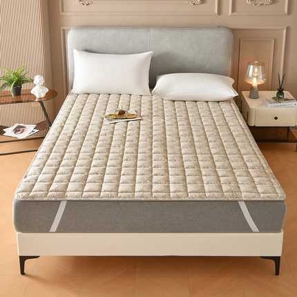 91家纺网 家纺一手货源 找家纺 索弗莱家纺 2024新款轻奢四季款全棉磨毛床褥垫 卡蜜拉