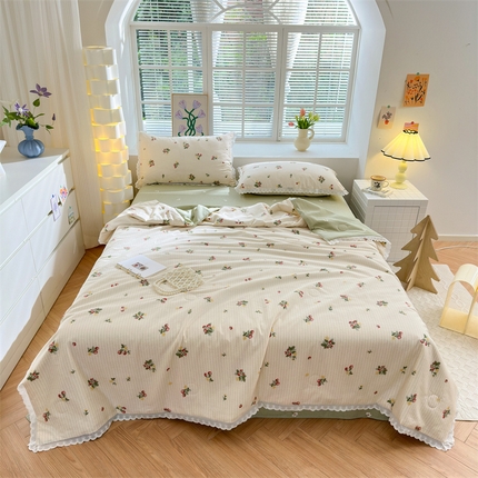 91家纺网 家纺一手货源 找家纺 被窝 2024新款 全棉花边大豆棉夏被四件套小岛来信