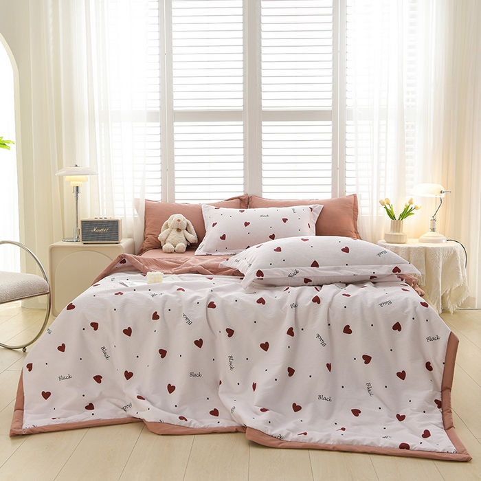 91家纺网 家纺一手货源 找家纺 圣楚家纺 2024新款清柔泡泡纱夏被 甜蜜心跳