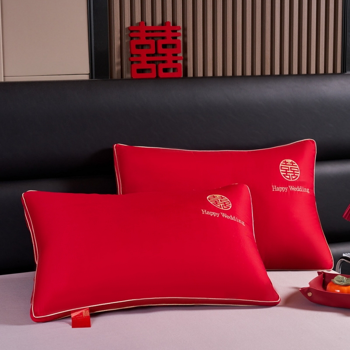 91家纺网 家纺一手货源 找家纺 贤内助 2024新款全棉婚庆羽丝枕保健枕枕头枕芯系列 简爱 48*74cm/只