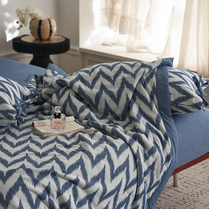 91家纺网 家纺一手货源 找家纺 安莱生活 2024新款双层纱色织提花海澜夏被及四件套系列 海澜-蓝