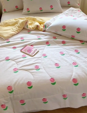 91家纺网 家纺一手货源 找家纺 慕尚家纺2025新款双层纱水洗夏被子被芯 郁金香