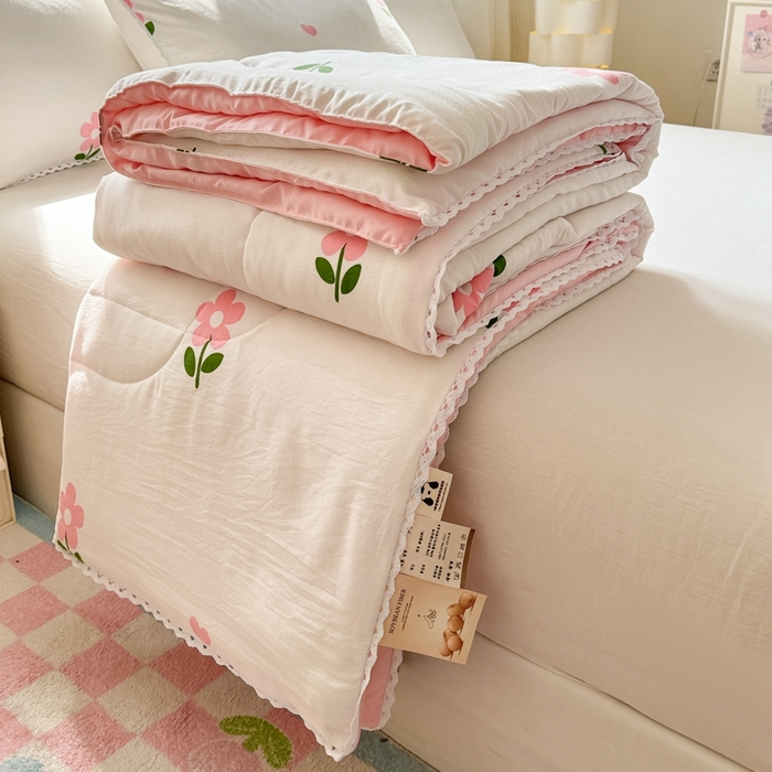 91家纺网 家纺一手货源 找家纺 慕尚家纺2025新款双层纱水洗夏被子被芯 花儿朵朵