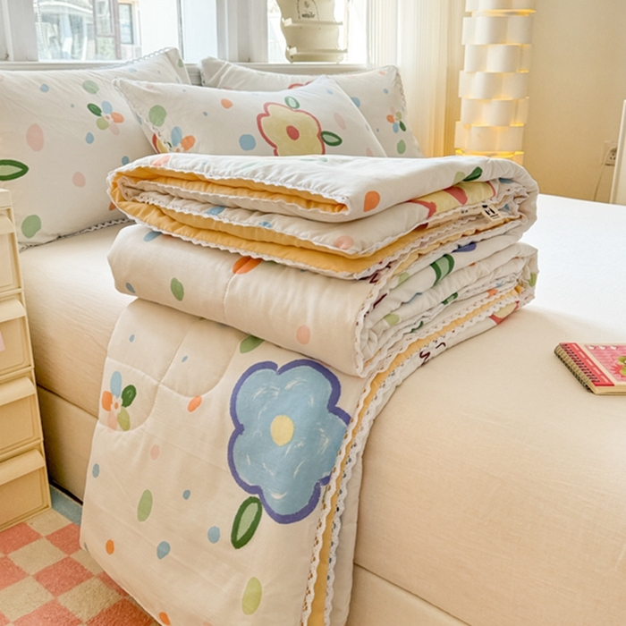 91家纺网 家纺一手货源 找家纺 慕尚家纺2025新款双层纱水洗夏被子被芯 绿野小花