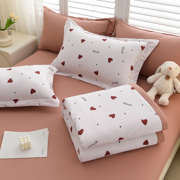 91家纺网 家纺一手货源 找家纺 圣楚家纺 2024新款清柔泡泡纱夏被 甜蜜心跳