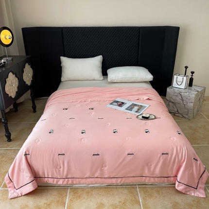 91家纺网 家纺一手货源 找家纺 （总）被靠被 2024新款熊猫刺绣凉感莱赛尔夏被被子被芯