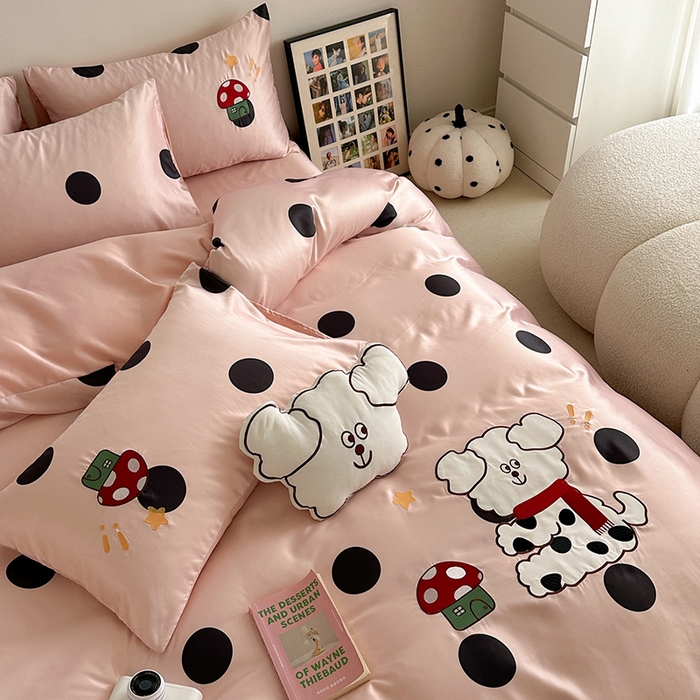 91家纺网 家纺一手货源 找家纺 优悦2024新款冰丝卡通贴布绣四件套 围巾狗-粉