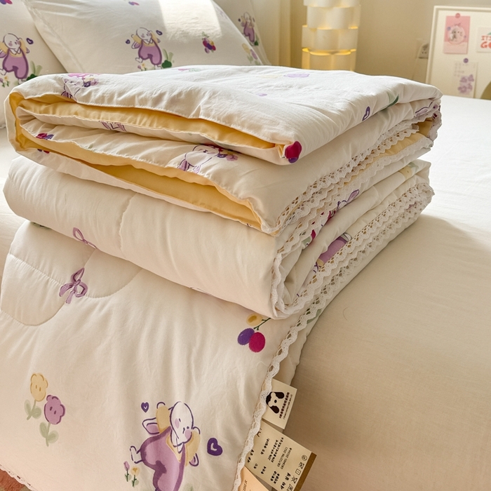 91家纺网 家纺一手货源 找家纺 慕尚家纺2025新款双层纱水洗夏被子被芯 紫藤小兔