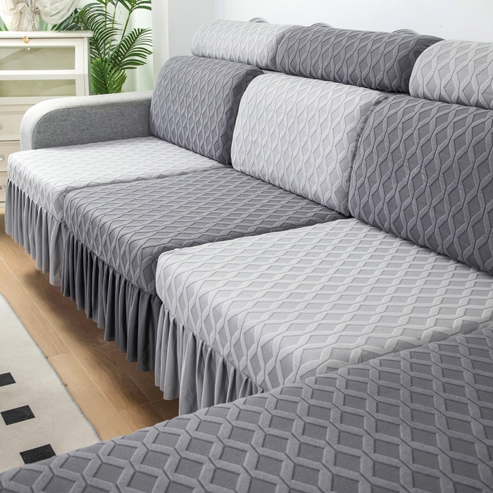 91家纺网 家纺一手货源 找家纺 千彤沙发垫 2024新款裙边款拉花绒菱形格系列沙发笠 深灰银灰组合