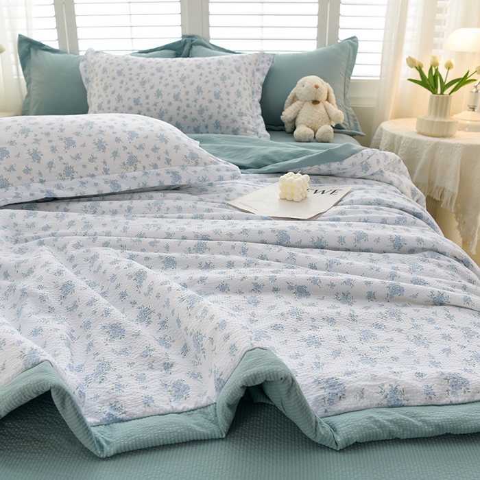 91家纺网 家纺一手货源 找家纺 圣楚家纺 2024新款清柔泡泡纱夏被 蓝色海洋