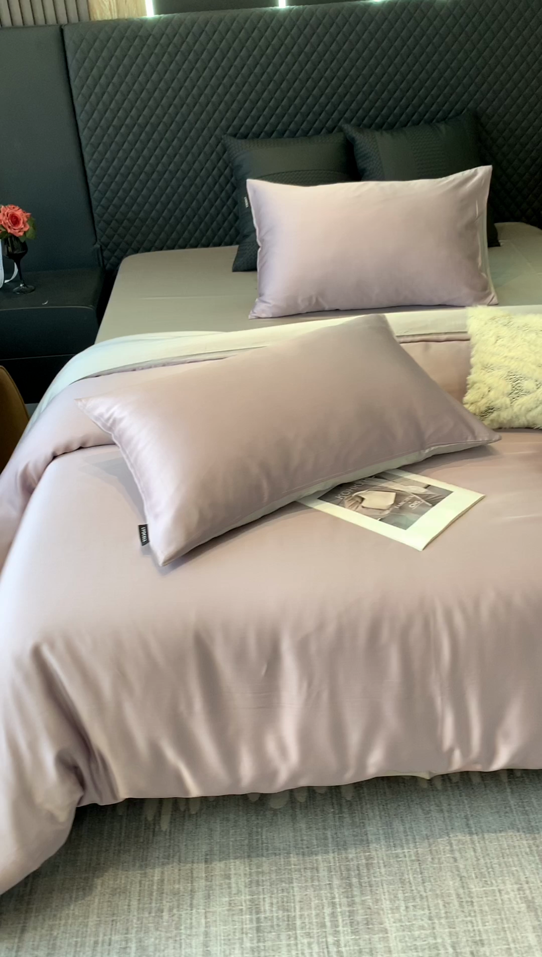 91家纺网 家纺一手货源 找家纺 莱豫家纺 2024新款80支莱赛尔天丝纯色双拼四件套 奶油香芋紫