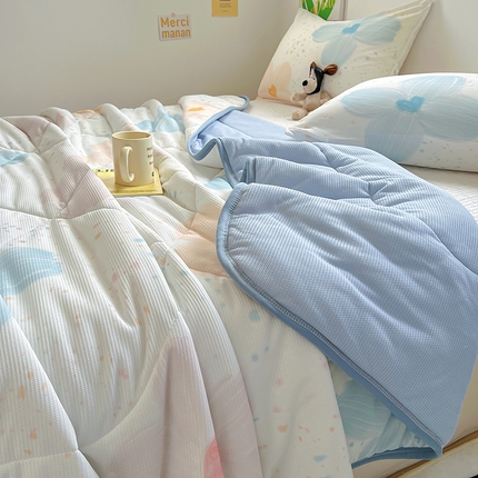 91家纺网 家纺一手货源 找家纺 柒月2024新款华夫格小清新卡通印花夏被 水墨花花-