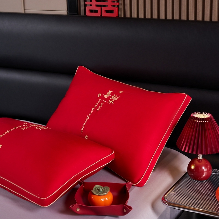 91家纺网 家纺一手货源 找家纺 贤内助 2024新款全棉婚庆羽丝枕保健枕枕头枕芯系列 喜乐 48*74cm/只