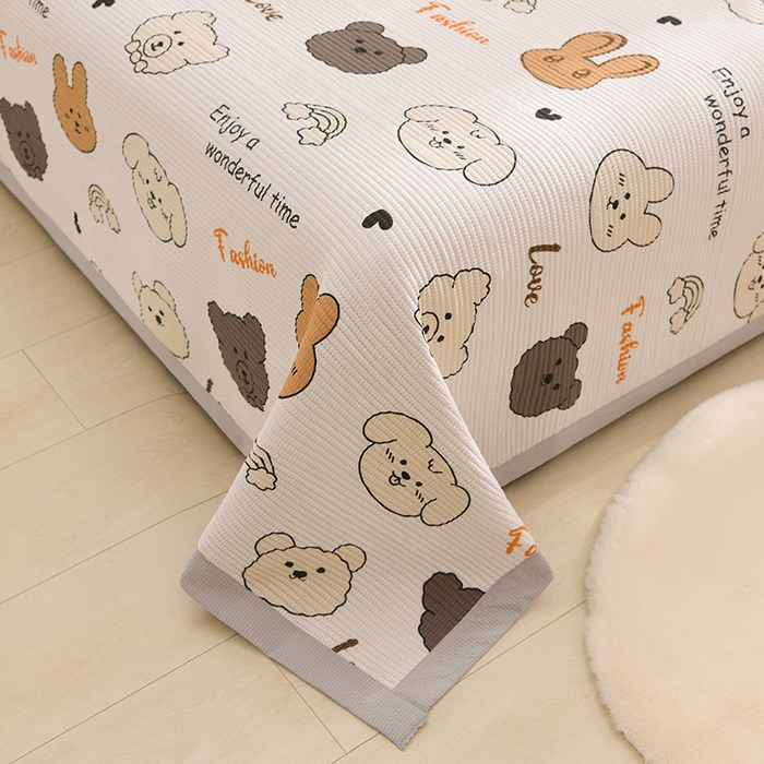 91家纺网 家纺一手货源 找家纺 圣楚家纺 2024新款A类泡泡棉夹棉床盖快乐每天