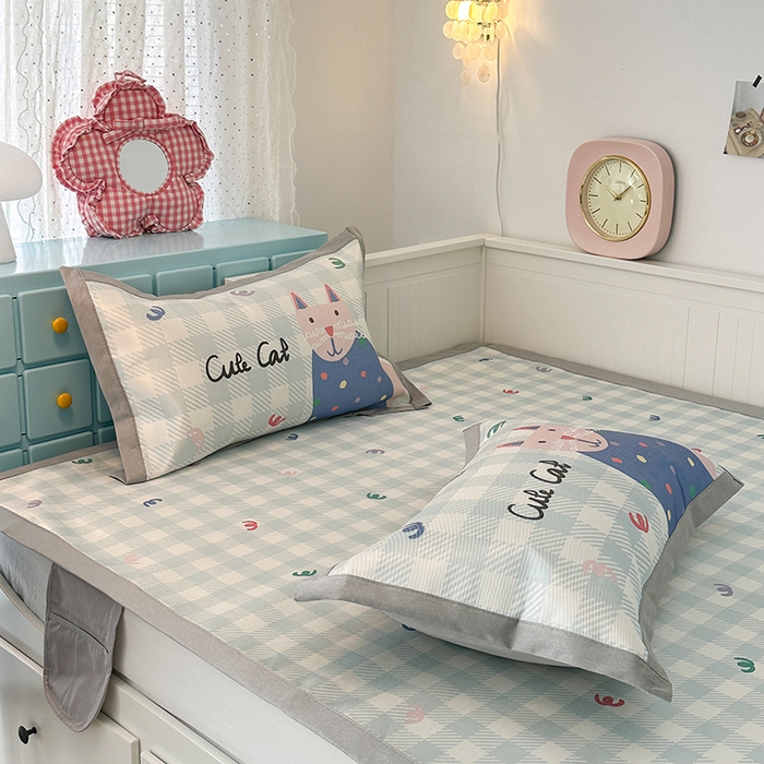 91家纺网 家纺一手货源 找家纺 昔可家纺 2024新款A类900D大版冰丝席 蓝格猫