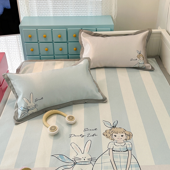 91家纺网 家纺一手货源 找家纺 昔可家纺 2024新款A类900D大版冰丝席 甜蜜少女