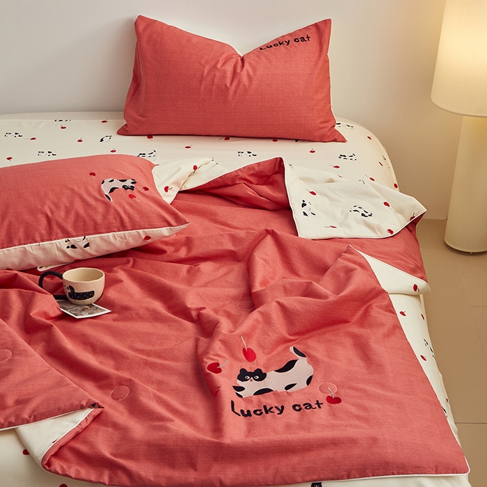 91家纺网 家纺一手货源 找家纺 怡家居 2024新款全棉印加绣夏被 夏被-樱桃小猫