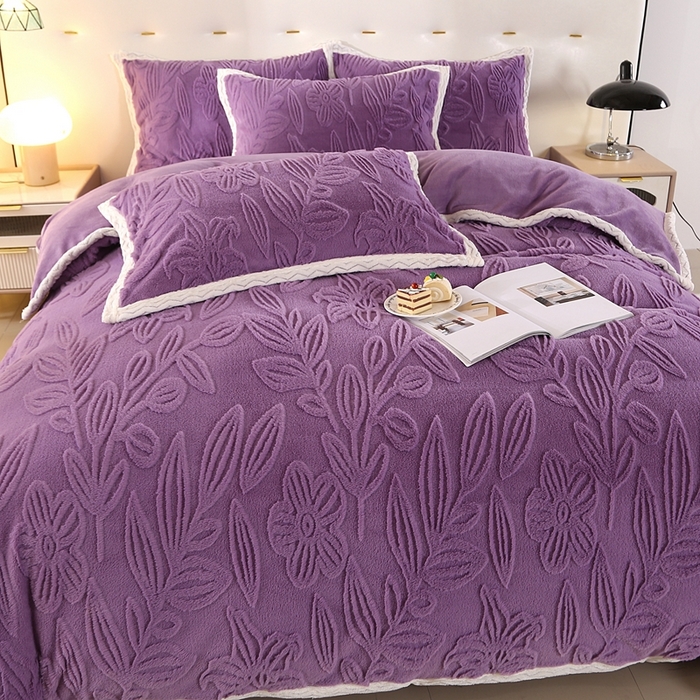 91家纺网 家纺一手货源 找家纺 芸锦豪2024新款花团雕花兔毛绒兔兔绒四件套 紫色