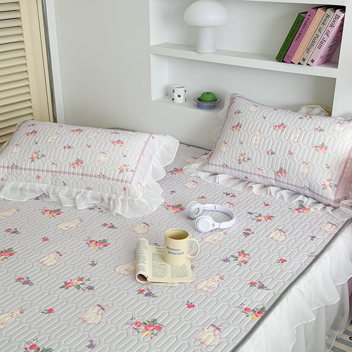 91家纺网 家纺一手货源 找家纺 昔可 新款床裙款乳胶凉席双层雪纺纱乳胶凉席三件套 花园兔兔