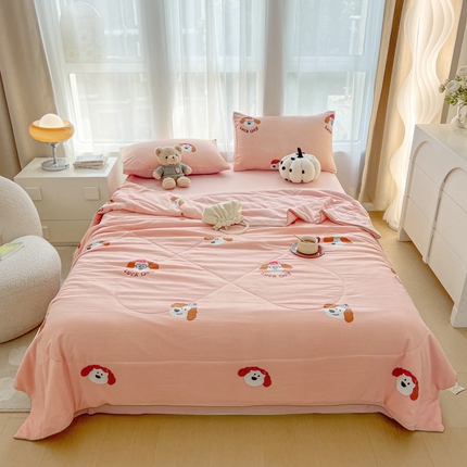 91家纺网 家纺一手货源 找家纺 宏源家纺 2024新款超柔水洗云朵棉夏被 可爱狗狗