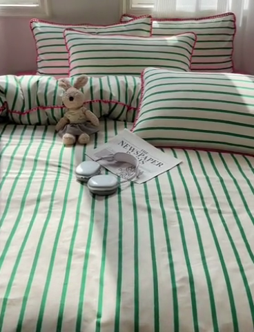 91家纺网 家纺一手货源 找家纺 857家居 2024新款贝壳边四件套 条纹-玫瑰绿