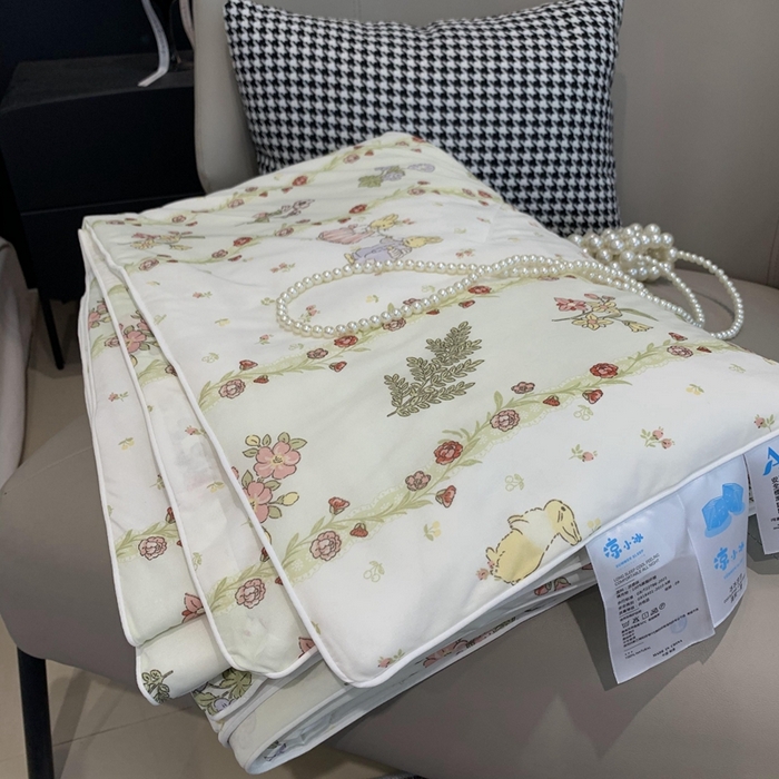 91家纺网 家纺一手货源 找家纺 奈萝家纺 2024新款A类凉感丝小凉皮夏被可机洗夏被新品空调被 清雅小兔绿