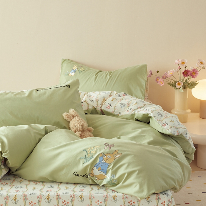 91家纺网 家纺一手货源 找家纺 怡家居 2024新款全棉印花加绣花四件套 花园兔