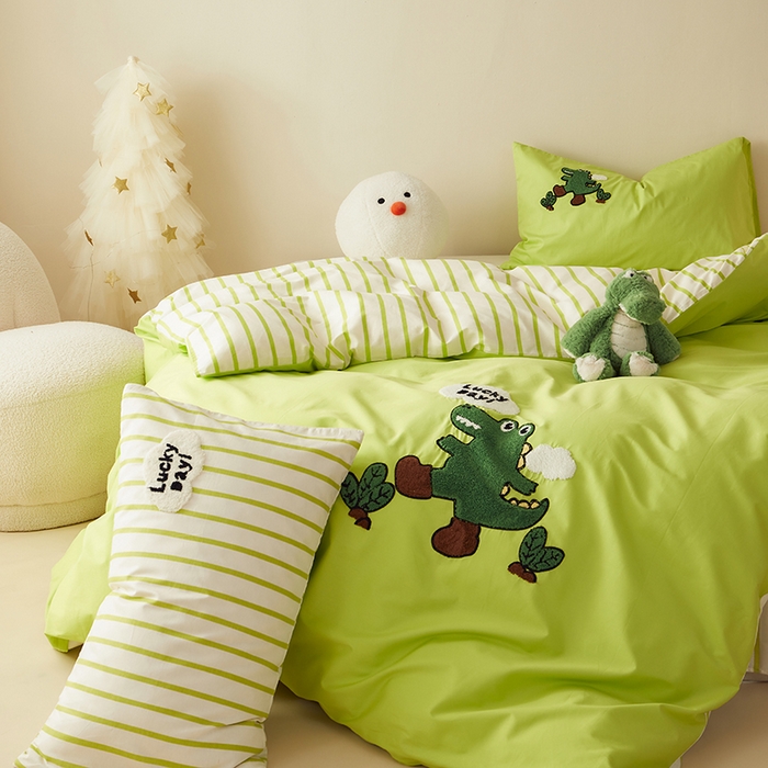 91家纺网 家纺一手货源 找家纺 怡家居 2024新款全棉印花加绣花四件套 小鳄鱼