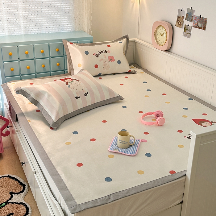 91家纺网 家纺一手货源 找家纺 昔可家纺 2024新款A类900D大版冰丝席 兔兔女孩