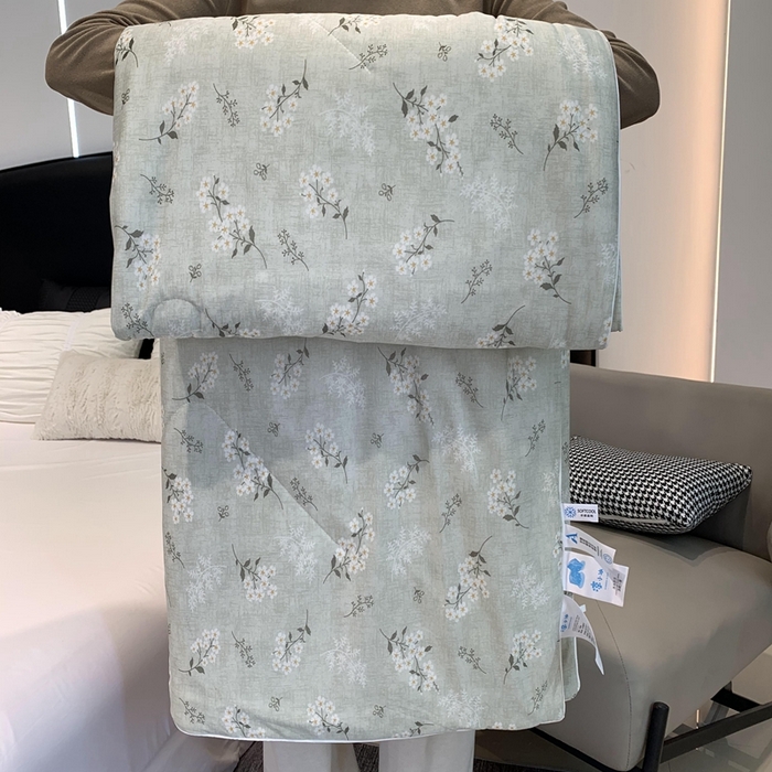 91家纺网 家纺一手货源 找家纺 奈萝家纺 2024新款A类凉感丝小凉皮夏被可机洗夏被新品空调被 兰亭序绿