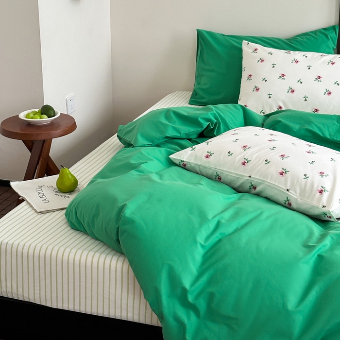 91家纺网 家纺一手货源 找家纺 艾沁 2024新款小清新全棉水洗棉四件套 绿野仙踪（枕套花+绿）