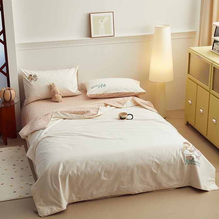 91家纺网 家纺一手货源 找家纺 怡家居 2024新款全棉印加绣夏被 夏被-粉色女孩