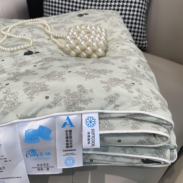91家纺网 家纺一手货源 找家纺 奈萝家纺 2024新款A类凉感丝小凉皮夏被可机洗夏被新品空调被 小熊乖乖