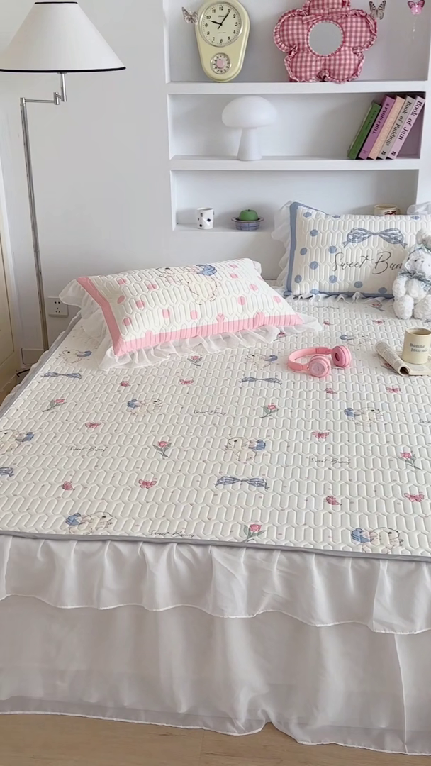 91家纺网 家纺一手货源 找家纺 昔可 新款床裙款乳胶凉席双层雪纺纱乳胶凉席三件套 郁金香花蜜兔