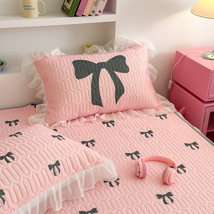 91家纺网 家纺一手货源 找家纺 昔可 新款床裙款乳胶凉席双层雪纺纱乳胶凉席三件套 黑粉蝴蝶结