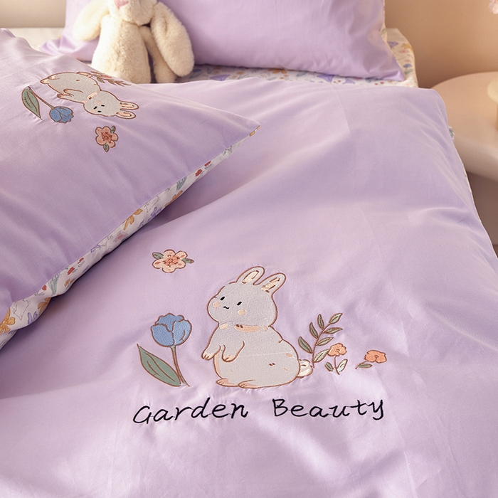 91家纺网 家纺一手货源 找家纺 怡家居 2024新款全棉印花加绣花四件套 萌小兔