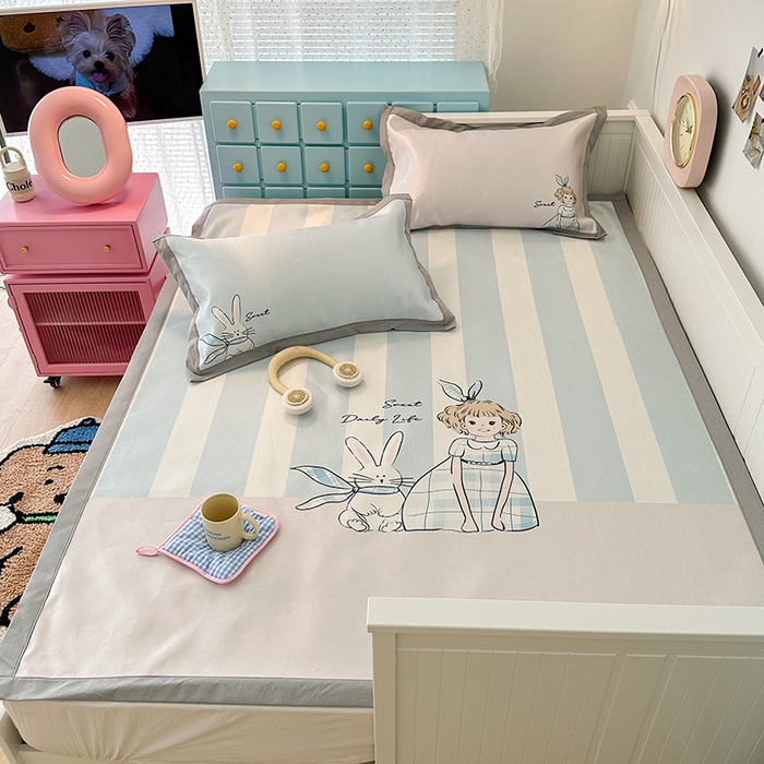 91家纺网 家纺一手货源 找家纺 昔可家纺 2024新款A类900D大版冰丝席 甜蜜少女