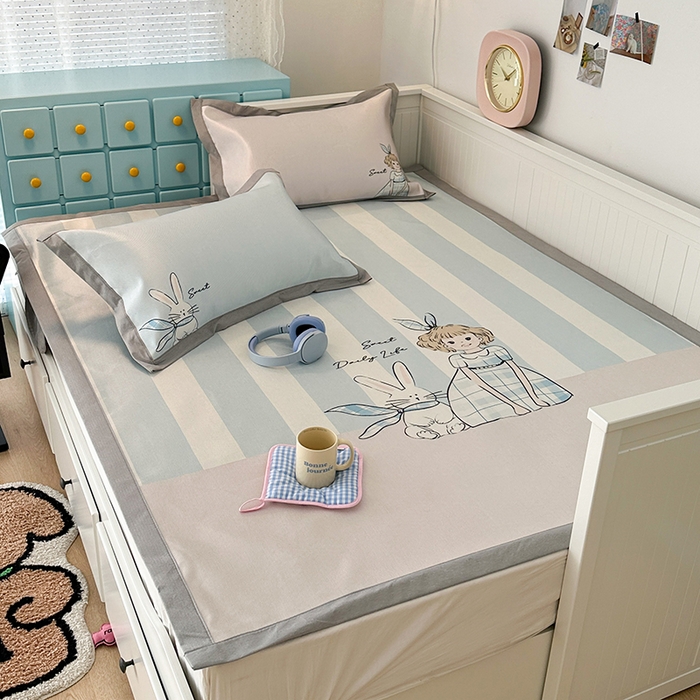 91家纺网 家纺一手货源 找家纺 昔可家纺 2024新款A类900D大版冰丝席 甜蜜少女