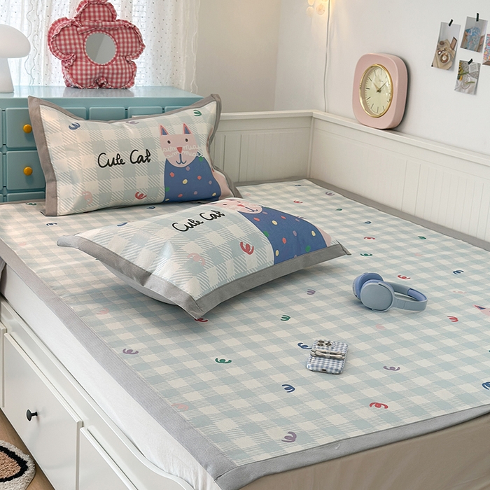 91家纺网 家纺一手货源 找家纺 昔可家纺 2024新款A类900D大版冰丝席 蓝格猫