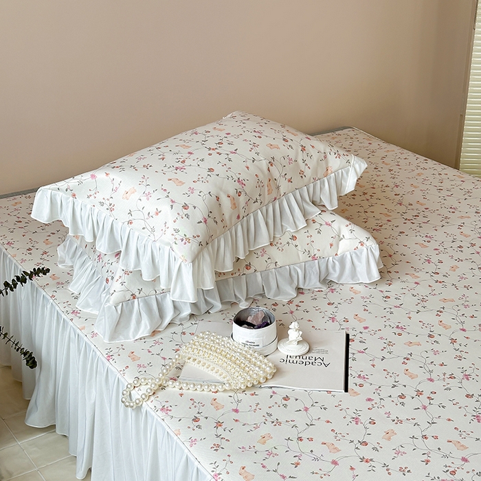 91家纺网 家纺一手货源 找家纺 昔可 2024新款A类900D仙仙雪纺纱床裙款冰丝席三件套 花园萌兔