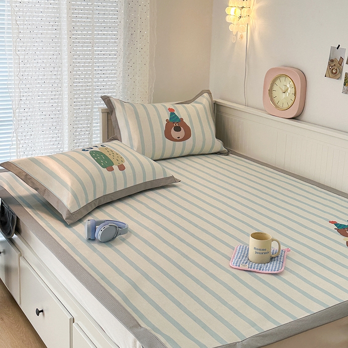 91家纺网 家纺一手货源 找家纺 昔可家纺 2024新款A类900D大版冰丝席 可爱熊