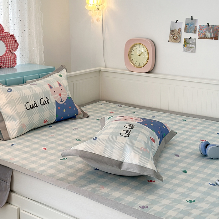 91家纺网 家纺一手货源 找家纺 昔可家纺 2024新款A类900D大版冰丝席 蓝格猫