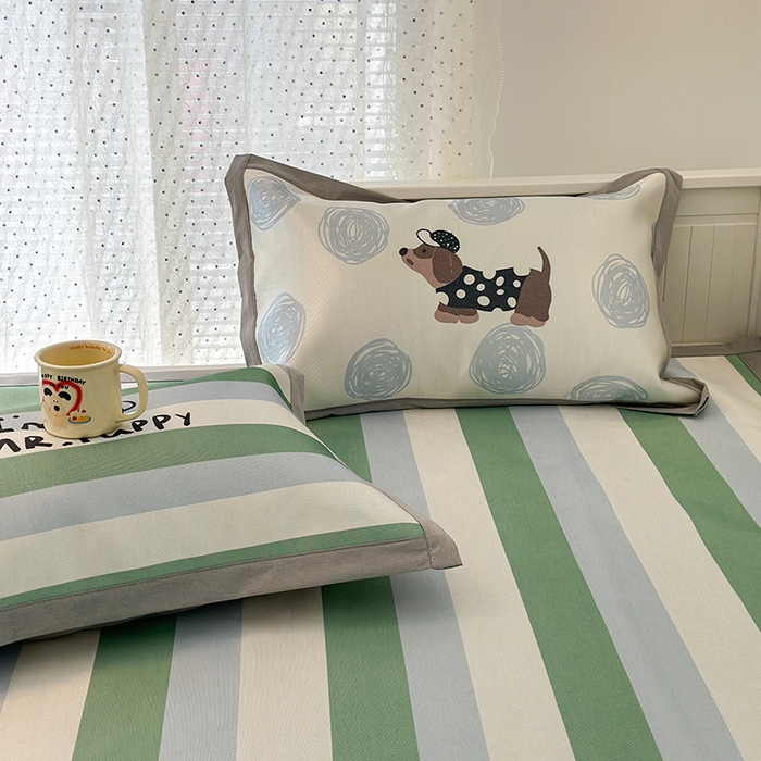 91家纺网 家纺一手货源 找家纺 昔可家纺 2024新款A类900D大版冰丝席 绿条腊肠狗