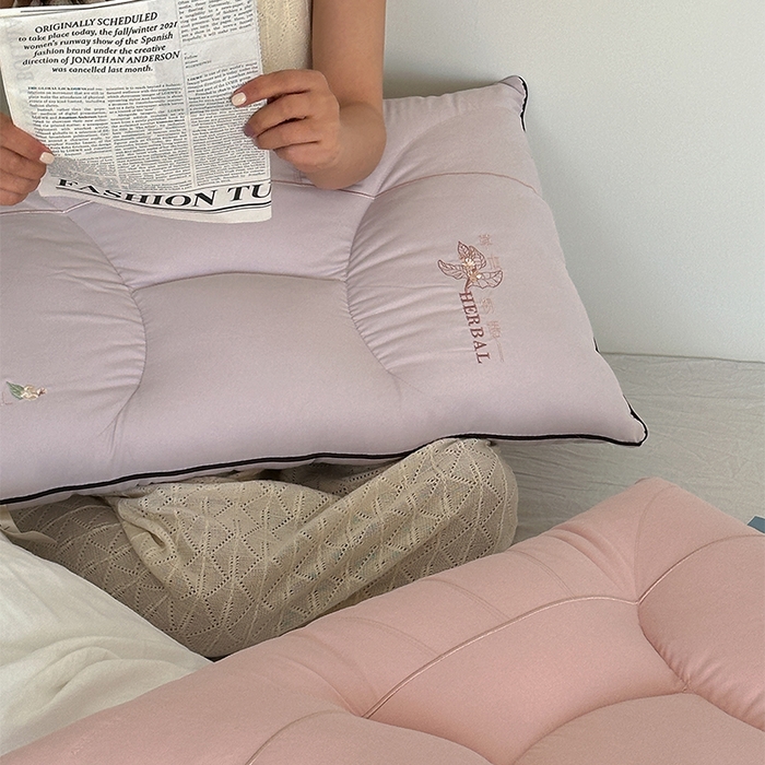 91家纺网 家纺一手货源 找家纺 （总）伟邦 2024新款草本物语分区枕