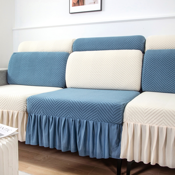 91家纺网 家纺一手货源 找家纺 千彤 2024新款裙边款弹力沙发套罩拉花绒人字纹系列沙发笠 水蓝米黄