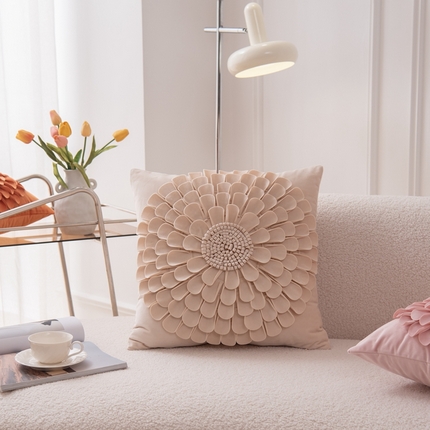 91家纺网 家纺一手货源 找家纺 （总）博笔熊家纺 2024新款轻奢INS风抱枕